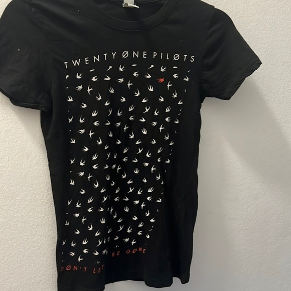 21 pilots concert T shirt